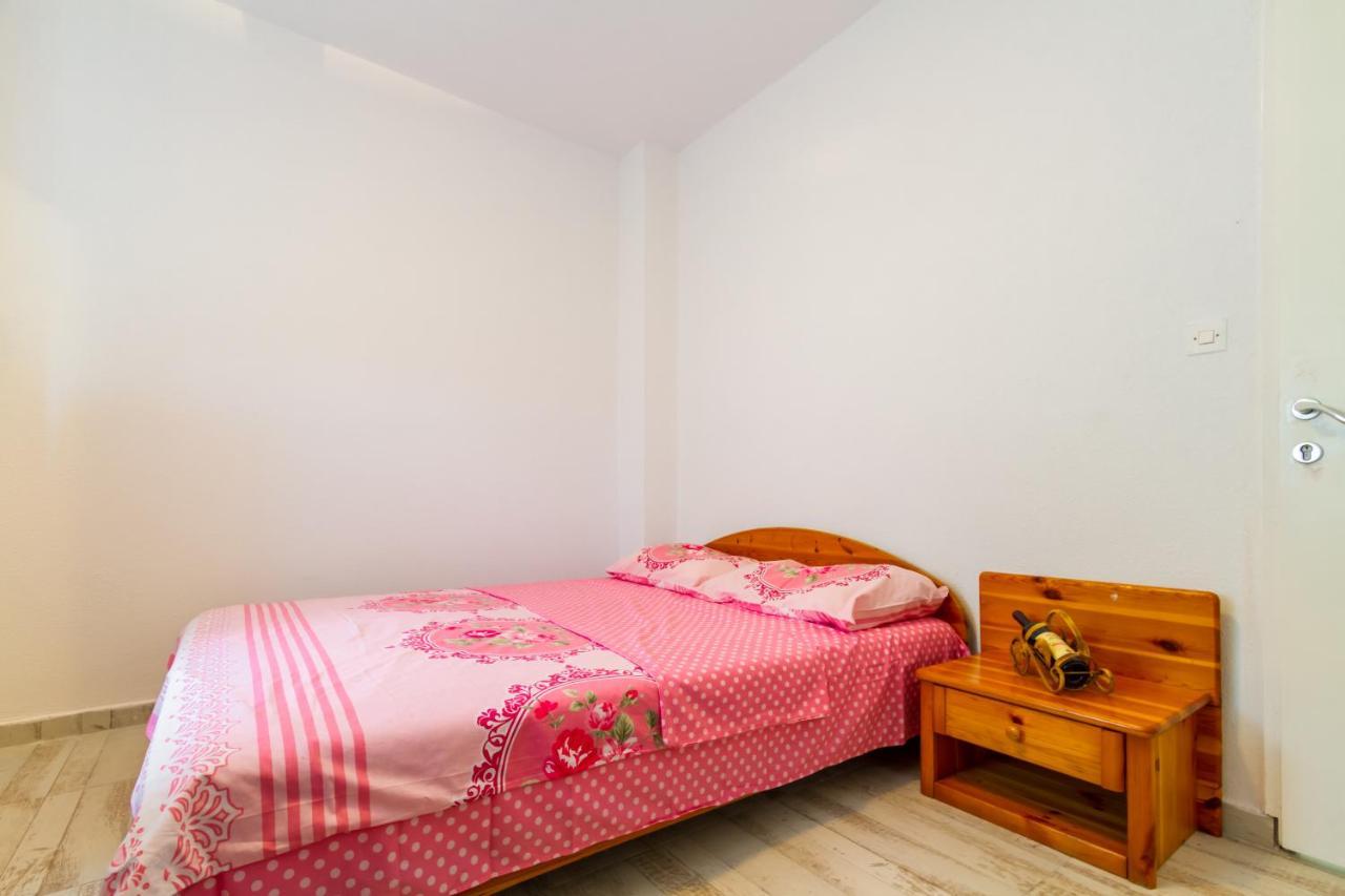 Belane Apartments Tivat Bagian luar foto