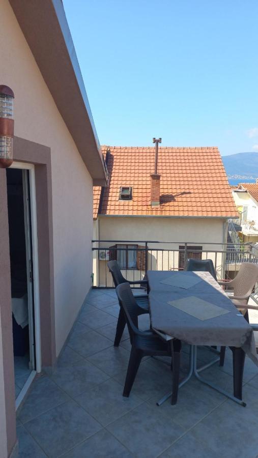 Belane Apartments Tivat Bagian luar foto