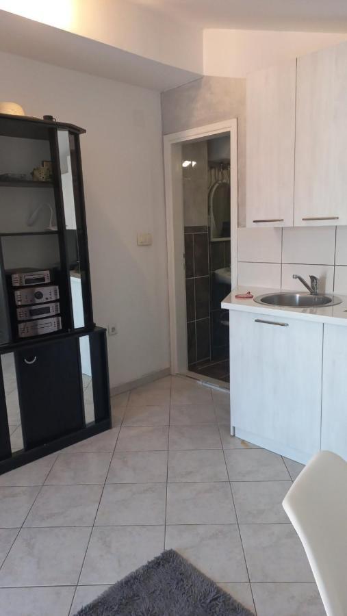 Belane Apartments Tivat Bagian luar foto
