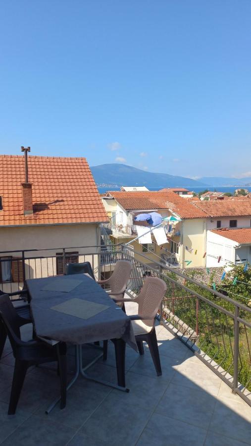Belane Apartments Tivat Bagian luar foto