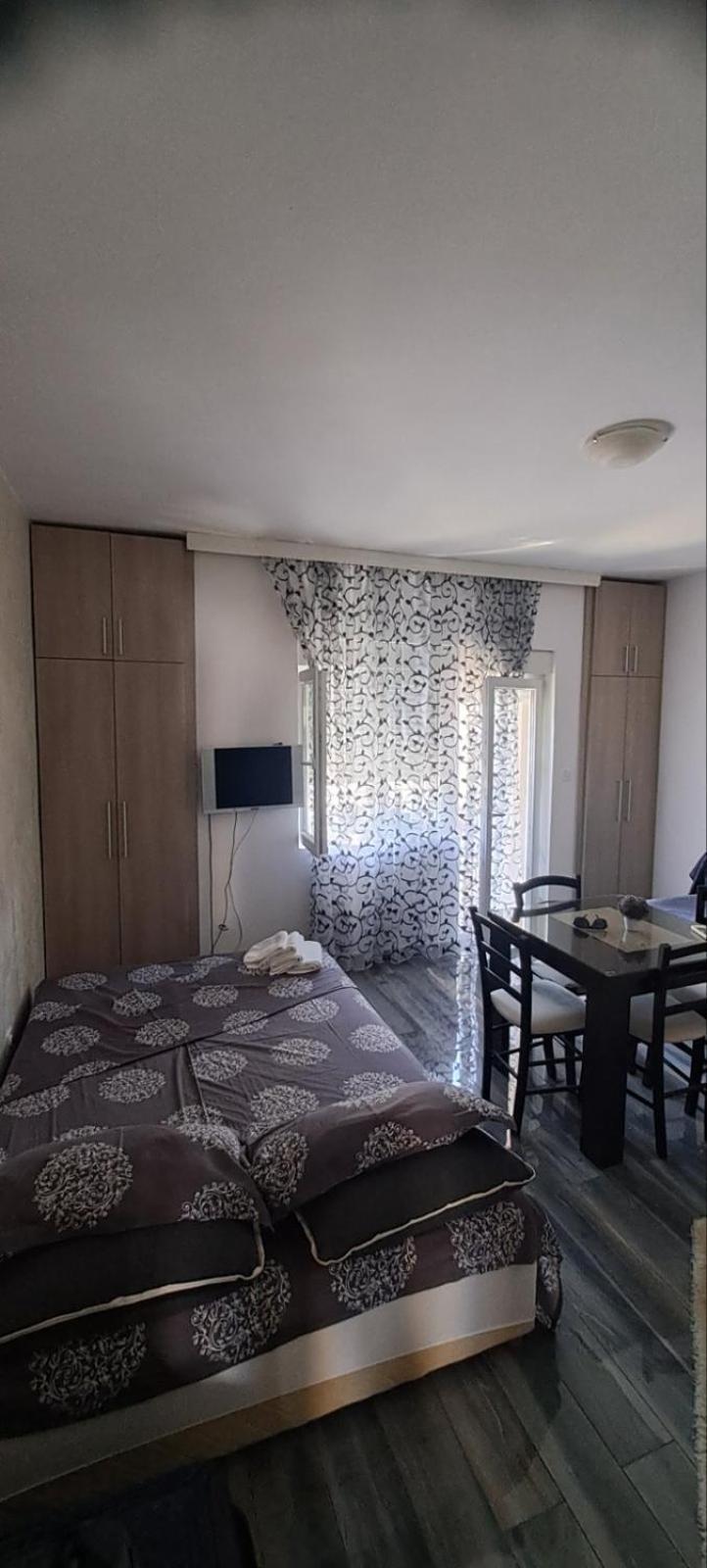 Belane Apartments Tivat Bagian luar foto