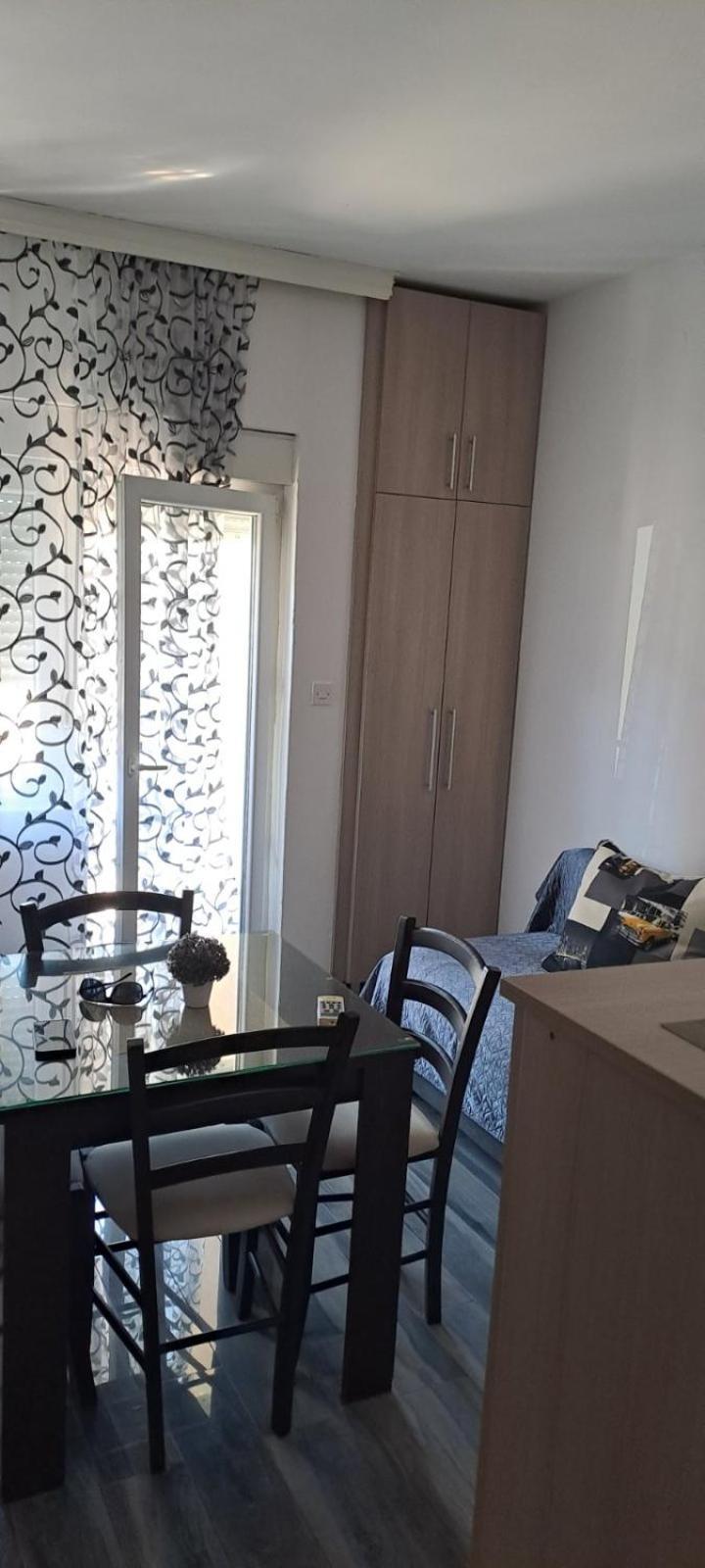 Belane Apartments Tivat Bagian luar foto