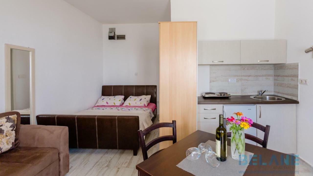Belane Apartments Tivat Bagian luar foto